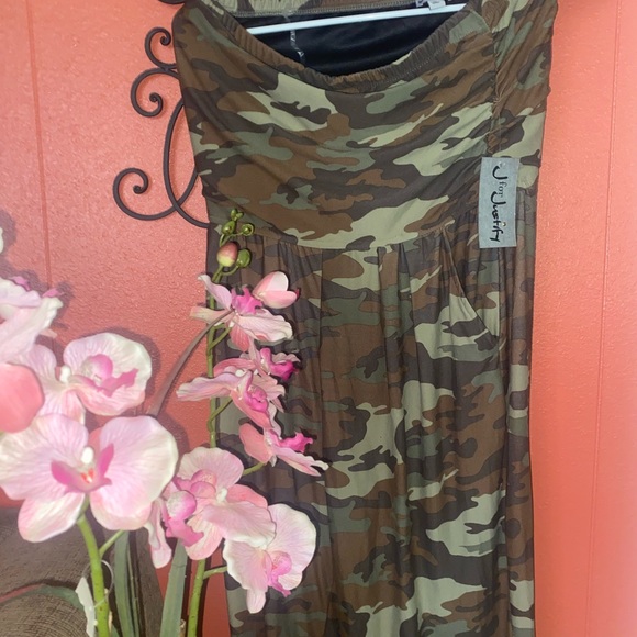 New jumper - Picture 2 of 2